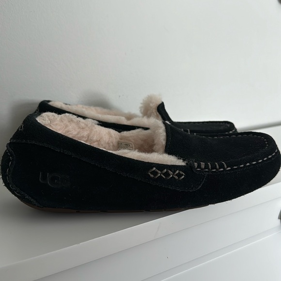 Ugg Ansley Slipper - Picture 1 of 5